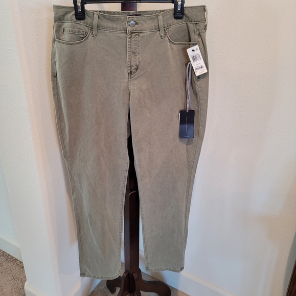 NYDJ Denim - NYDJ Ankle Jeans, size 12 - NEW